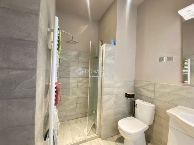 Eladó családi ház, Budapesten, XV. kerületben 119.9 M Ft