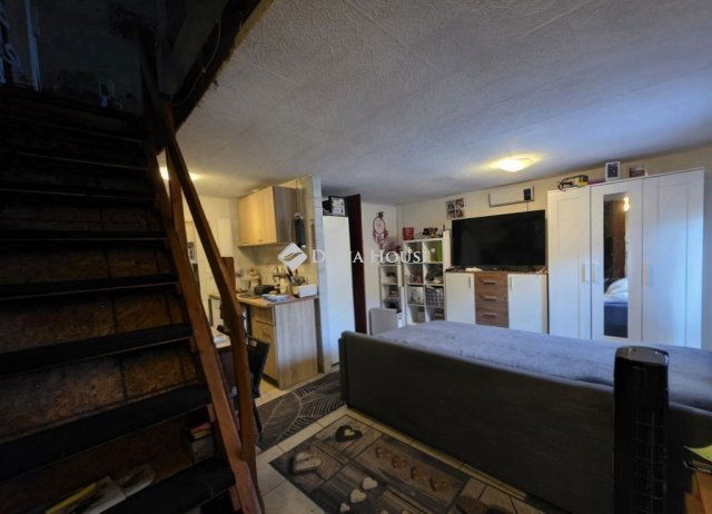 Eladó családi ház, Gyömrőn 95 M Ft, 7 szobás