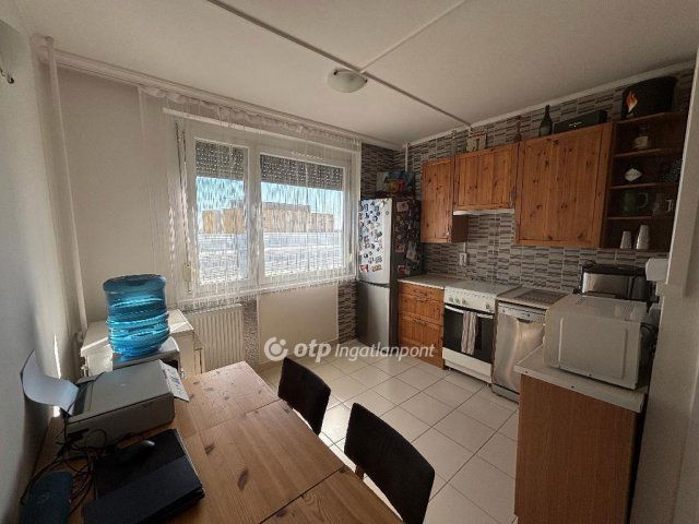 Eladó panellakás, Miskolcon 34.9 M Ft, 1+2 szobás