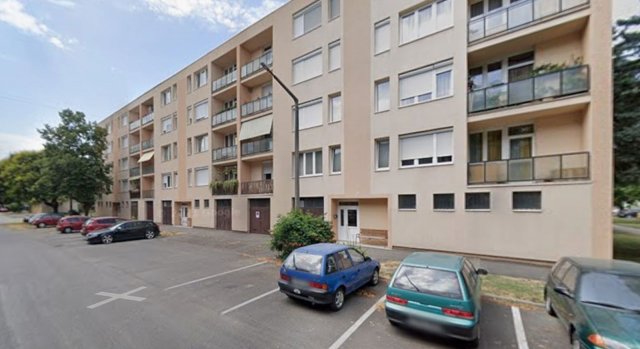 Kiadó téglalakás, albérlet, Ajkán, Kohász utcában, 1 szobás