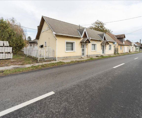 Eladó családi ház, Diósjenőn 18.9 M Ft, 1+2 szobás