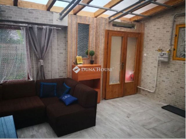 Eladó családi ház, XX. kerületben, Köztársaság téren