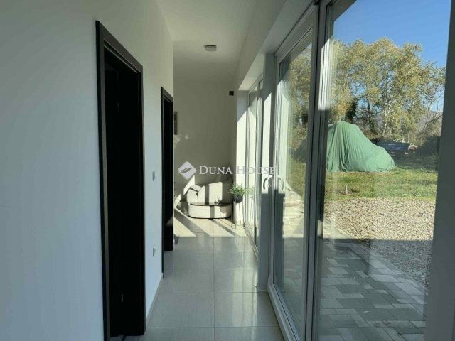 Eladó családi ház, Harkányban 149.9 M Ft, 4 szobás