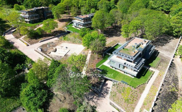 Eladó téglalakás, Budapesten, II. kerületben 800 M Ft, 3 szobás