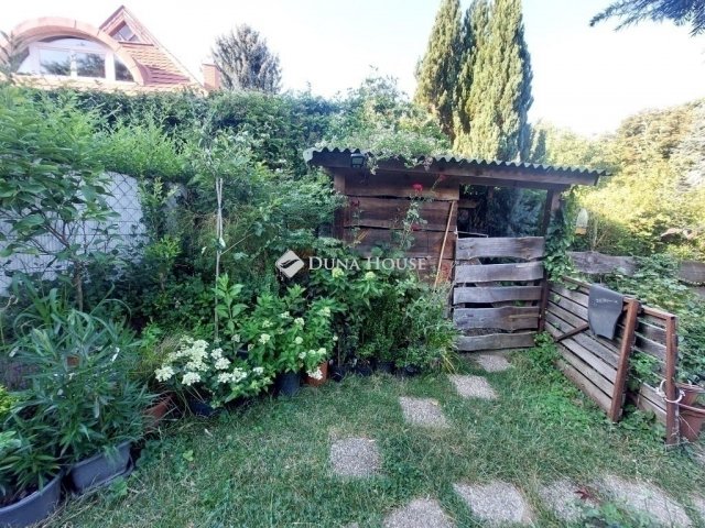 Eladó téglalakás, Budapesten, II. kerületben 83.9 M Ft, 4 szobás