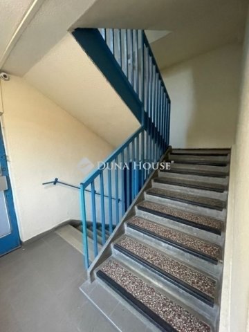 Eladó panellakás, Budapesten, X. kerületben 66.9 M Ft, 3 szobás