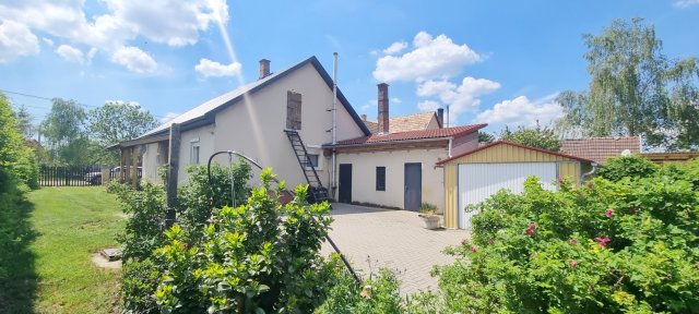Eladó családi ház, Bicskén 59.99 M Ft, 3 szobás
