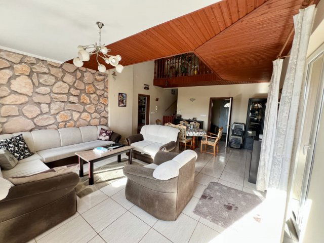 Eladó családi ház, Pomázon 189.9 M Ft, 4 szobás