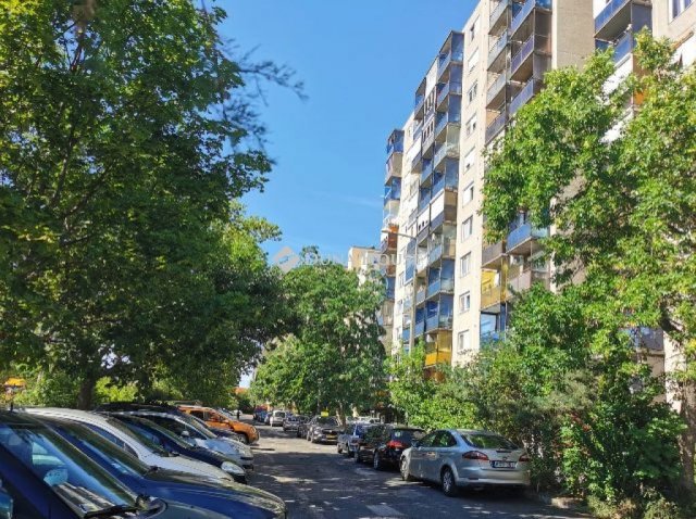 Eladó panellakás, Miskolcon 28.99 M Ft, 2 szobás