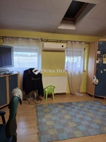 Eladó téglalakás, Budapesten, XX. kerületben 120 M Ft