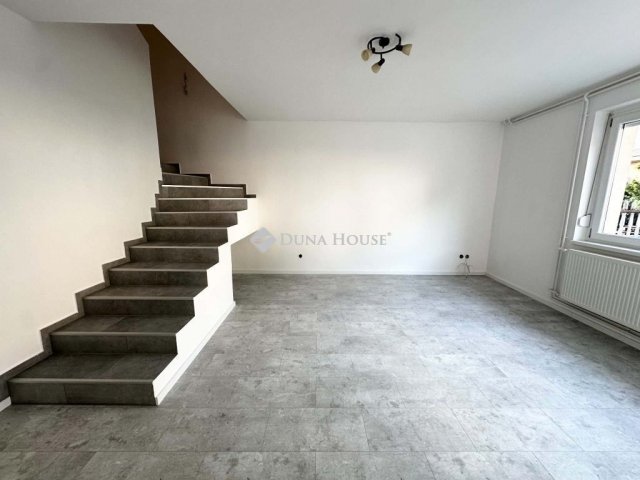 Eladó családi ház, Veresegyházon 114.9 M Ft, 5 szobás