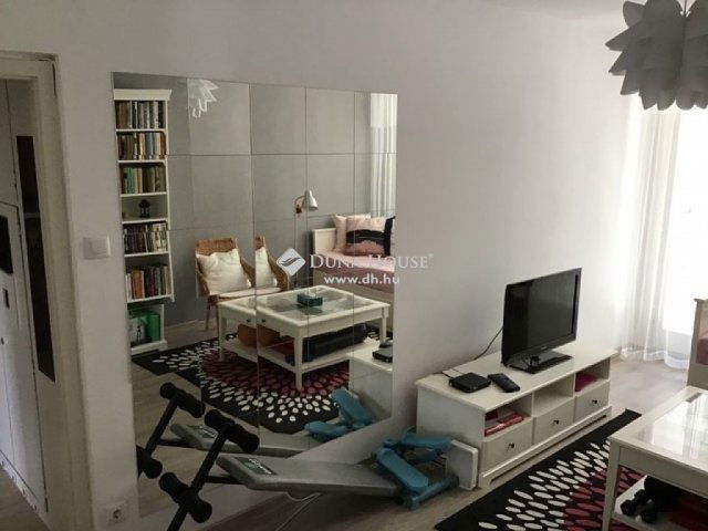 Eladó panellakás, Budapesten, XIV. kerületben 58 M Ft, 2 szobás