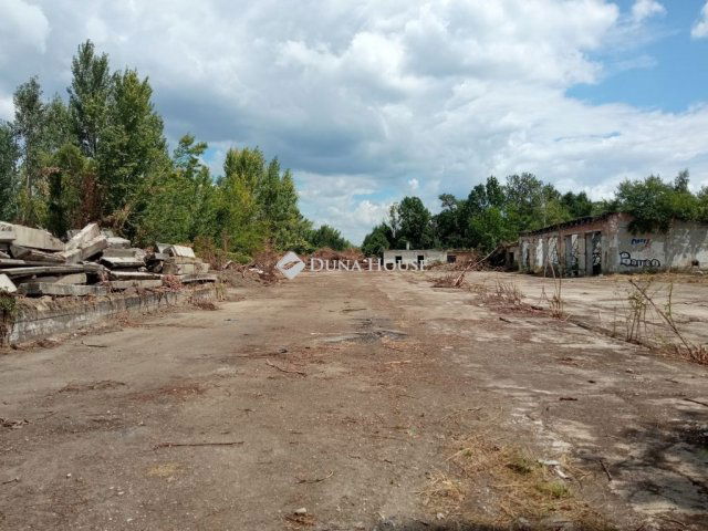 Eladó telek, Etyeken 330 M Ft / költözzbe.hu