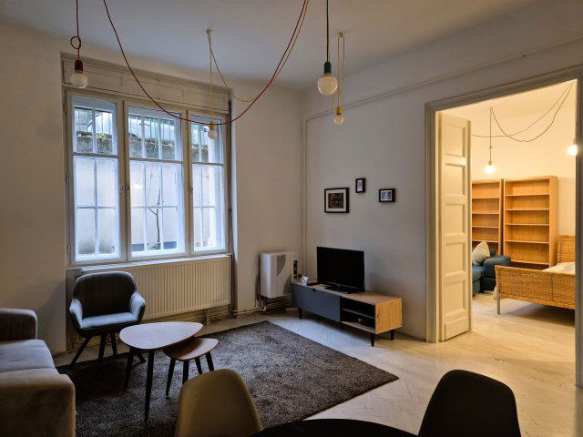 Kiadó téglalakás, albérlet, Budapesten, I. kerületben, 2 szobás