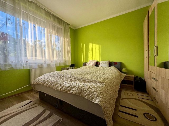 Eladó panellakás, Miskolcon 32.99 M Ft, 3 szobás