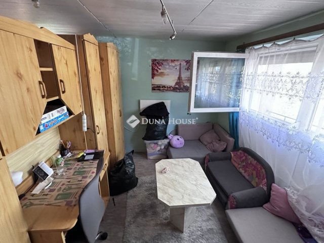 Eladó családi ház, Kökényen 14.9 M Ft, 2 szobás