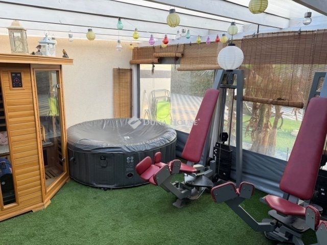 Eladó családi ház, Kecskeméten 98 M Ft, 4 szobás