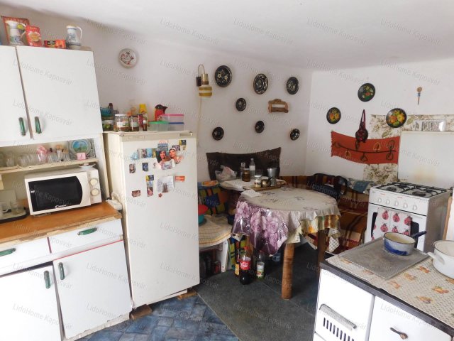 Eladó családi ház, Kisbárapátin 13.8 M Ft, 2 szobás