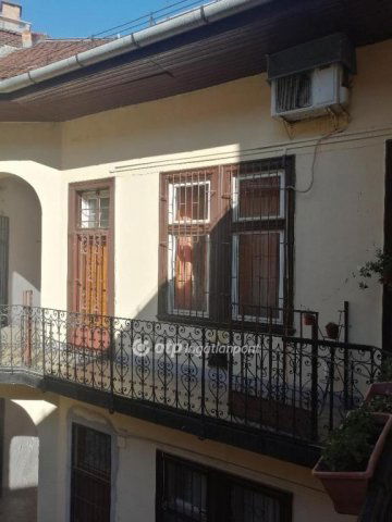 Eladó téglalakás, Budapesten, VIII. kerületben 39.999 M Ft