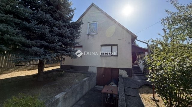 Eladó családi ház, Budapesten, XVII. kerületben 83.5 M Ft