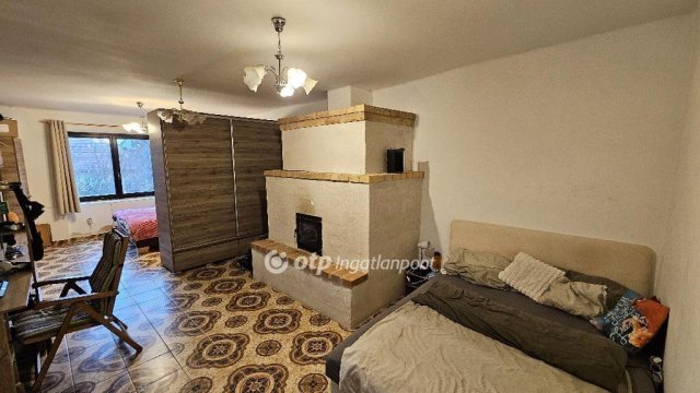 Eladó családi ház, Sukorón 75 M Ft, 2+1 szobás