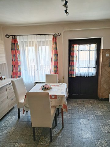 Eladó családi ház, Újfehértón 35 M Ft, 3 szobás