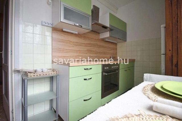 Eladó panellakás, Szombathelyen 34.9 M Ft, 2 szobás