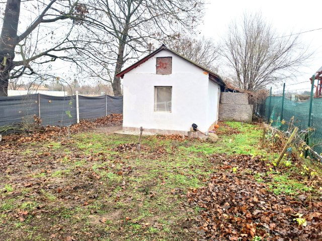 Eladó családi ház, Szigetújfalun 15.9 M Ft, 1 szobás