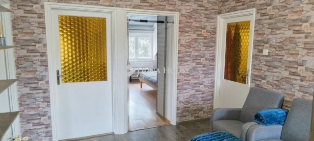Eladó családi ház, Kistarcsán 169.9 M Ft, 6 szobás