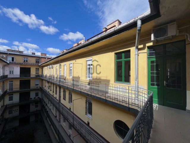 Eladó téglalakás, Budapesten, VIII. kerületben 72.9 M Ft