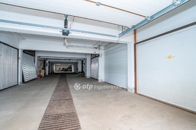 Eladó téglalakás, Budapesten, XI. kerületben 380 M Ft, 4 szobás