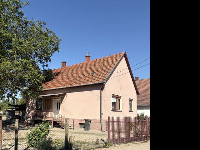 Eladó családi ház, Dabason 72 M Ft, 2 szobás