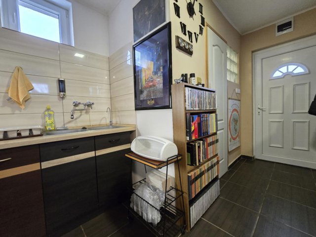 Eladó családi ház, Dombóváron 19.9 M Ft, 2 szobás