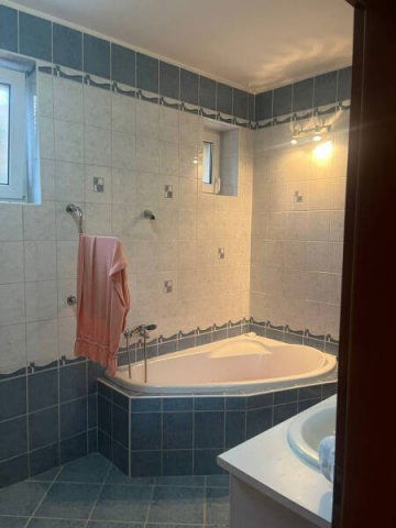 Eladó családi ház, Piliscsabán 140 M Ft, 4 szobás