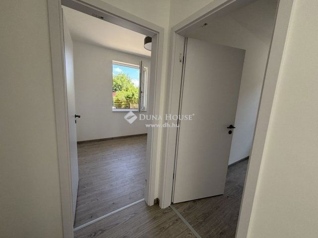 Eladó családi ház, Kecskeméten 94.99 M Ft, 5 szobás