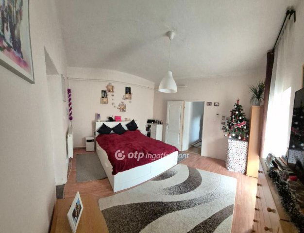 Eladó családi ház, Szigetbecsén 35.9 M Ft, 3+2 szobás