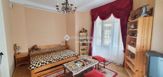 Eladó téglalakás, Budapesten, XIV. kerületben 110 M Ft, 4 szobás