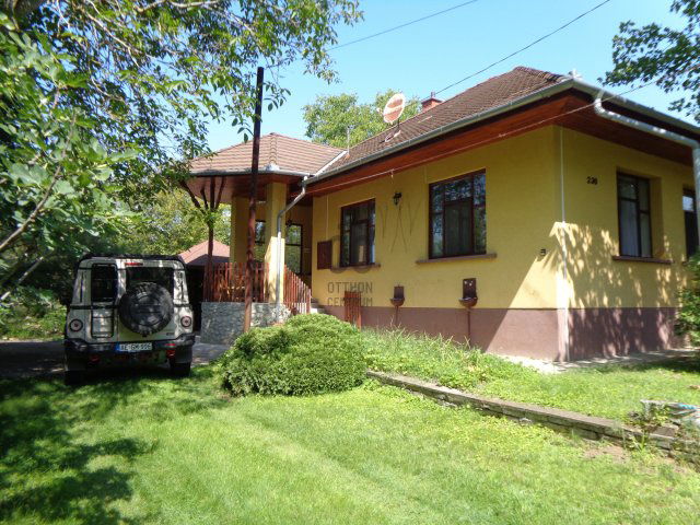 Eladó családi ház, Lakitelken 118.5 M Ft, 4 szobás