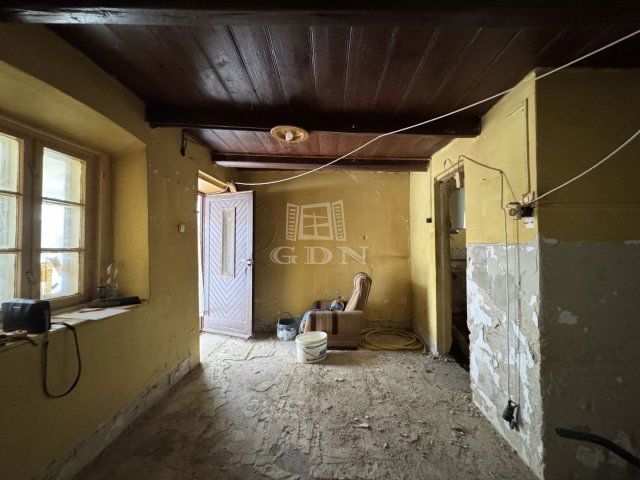 Eladó családi ház, Lovasberényben 8.9 M Ft, 2 szobás