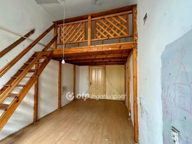 Eladó téglalakás, Budapesten, VIII. kerületben 49.5 M Ft