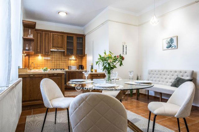 Eladó téglalakás, Pécsett 79.9 M Ft, 3 szobás