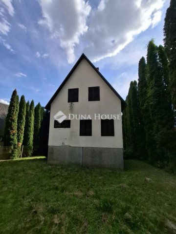 Eladó nyaraló, Diósjenőn 60.5 M Ft, 4 szobás