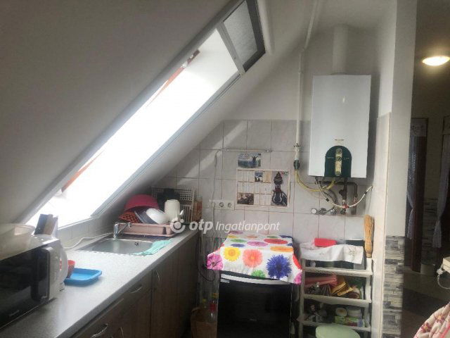 Eladó téglalakás, Nyirádon 26.99 M Ft, 1+1 szobás