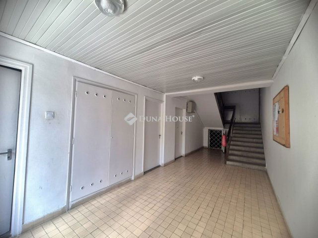 Eladó téglalakás, Budapesten, II. kerületben 109.9 M Ft