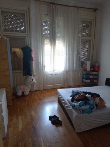 Eladó téglalakás, Kaposváron 39.9 M Ft, 2+2 szobás