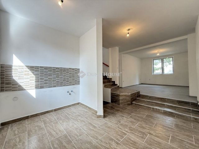 Eladó téglalakás, Budapesten, XIX. kerületben 77.9 M Ft