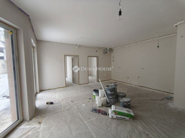 Eladó téglalakás, Kecskeméten 89.2 M Ft, 1+2 szobás