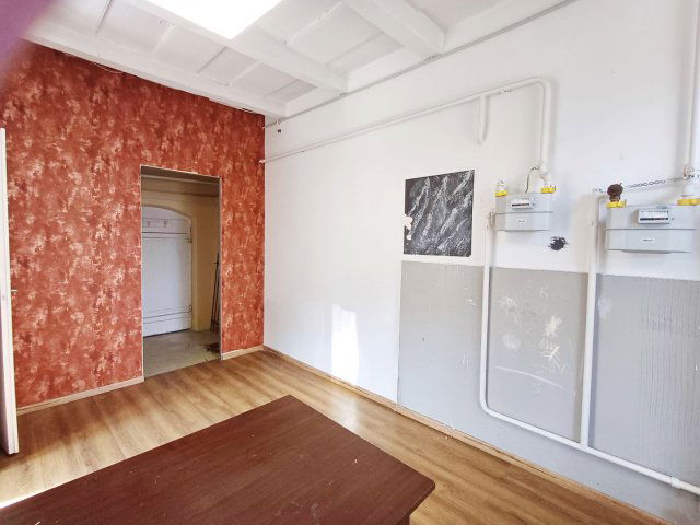 Kiadó üzlethelyiség, Debrecenben 160 E Ft / hó, 1+1 szobás