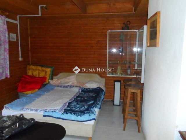 Eladó nyaraló, Magyarhertelenden 24.9 M Ft, 3+3 szobás