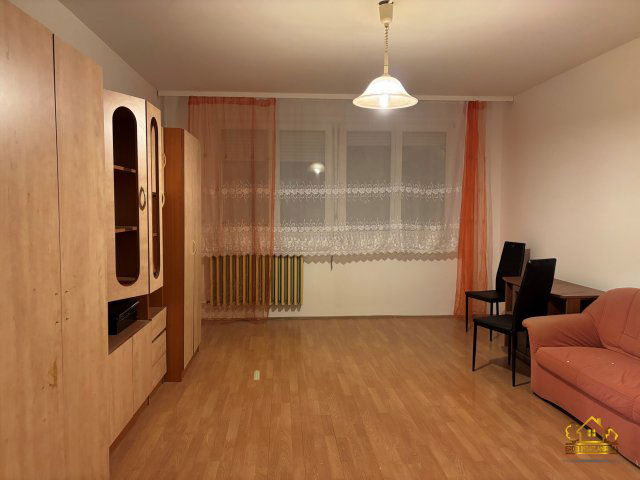 Eladó panellakás, Szigetszentmiklóson 49.1 M Ft, 2 szobás